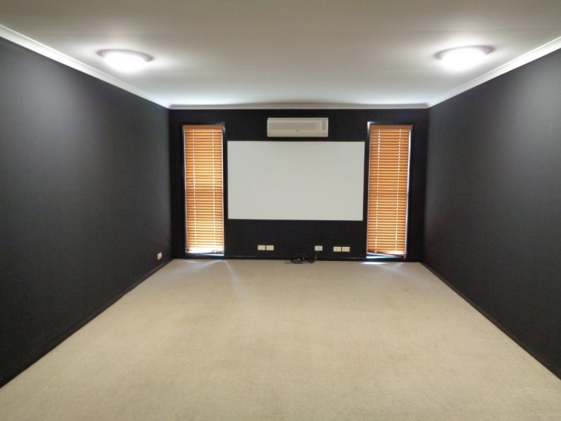10 Columbus Place, Forest Lake QLD 4078