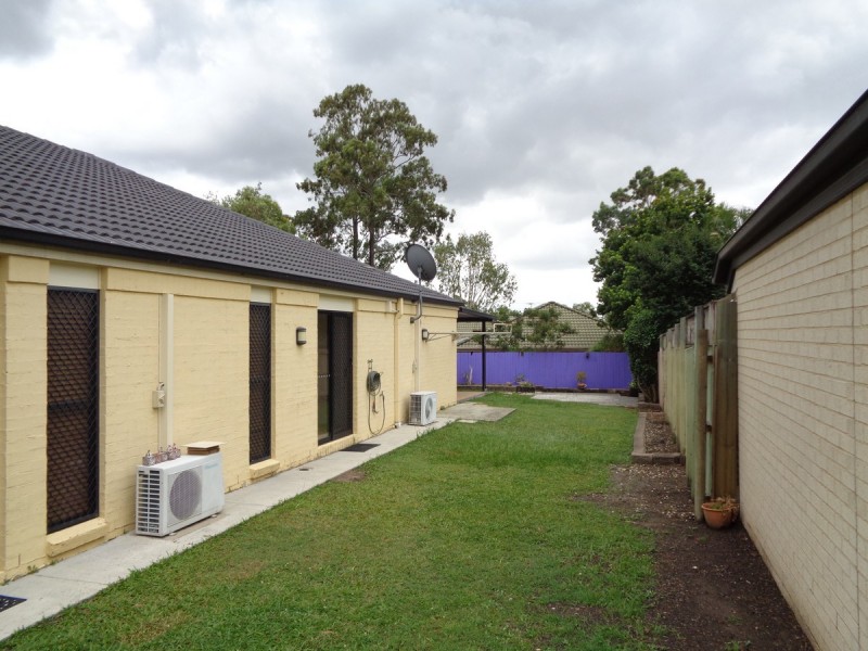 10 Columbus Place, Forest Lake QLD 4078