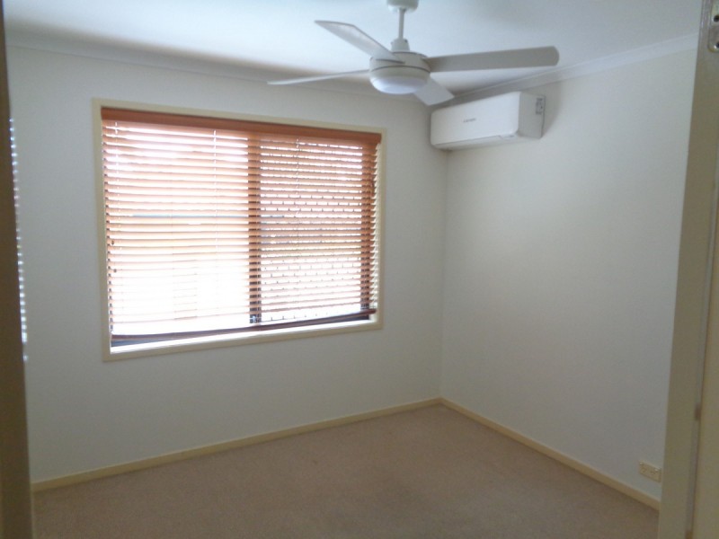 10 Columbus Place, Forest Lake QLD 4078