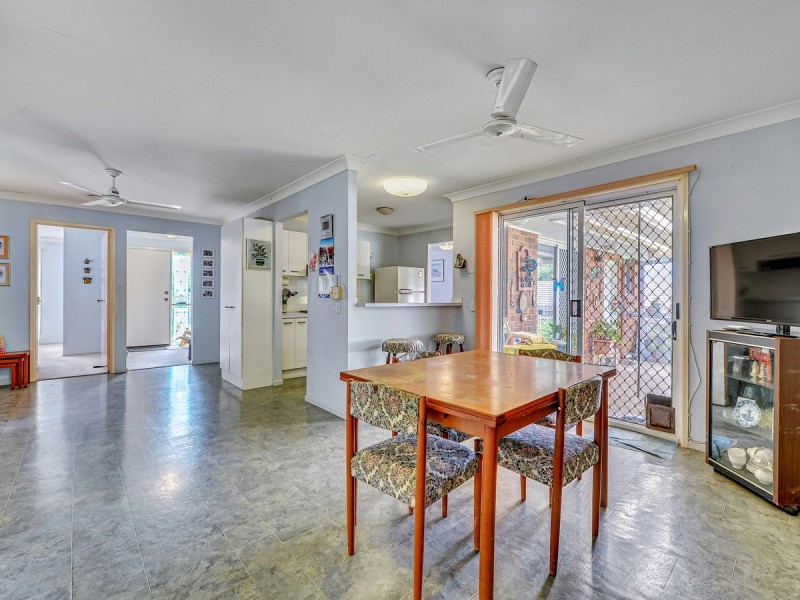 93 Dove Tree Crescent, Sinnamon Park QLD 4073