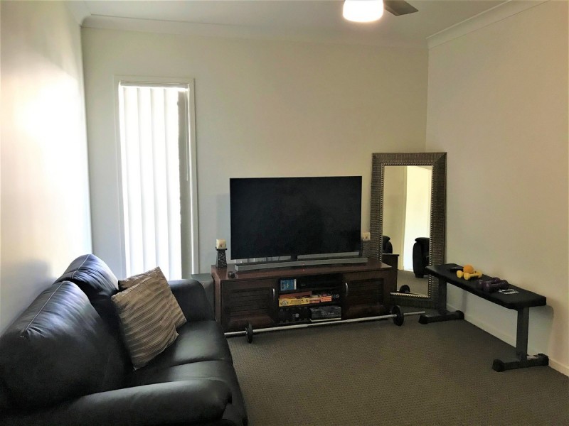 6 Romulus Circuit, Augustine Heights QLD 4300