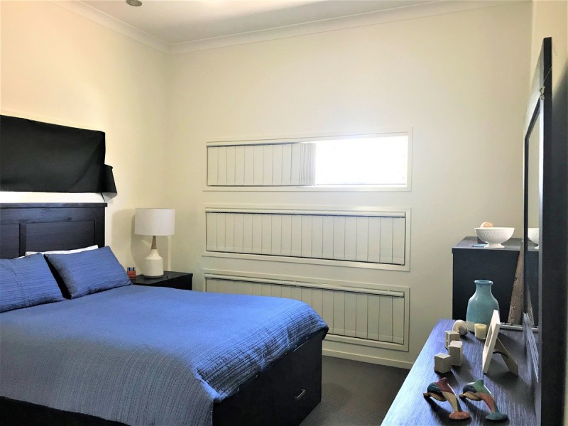 6 Romulus Circuit, Augustine Heights QLD 4300