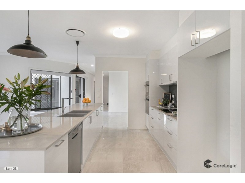 85 Thomas Macleod Avenue, Sinnamon Park QLD 4073