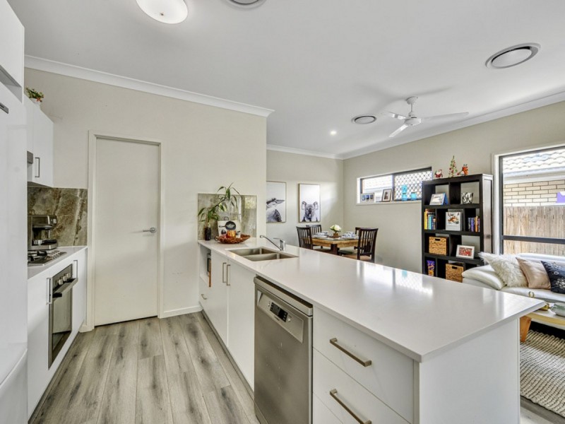 9 Nursery Place, Richlands QLD 4077