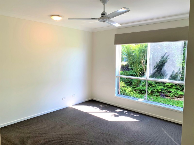 93 Dove Tree Crescent, Sinnamon Park QLD 4073