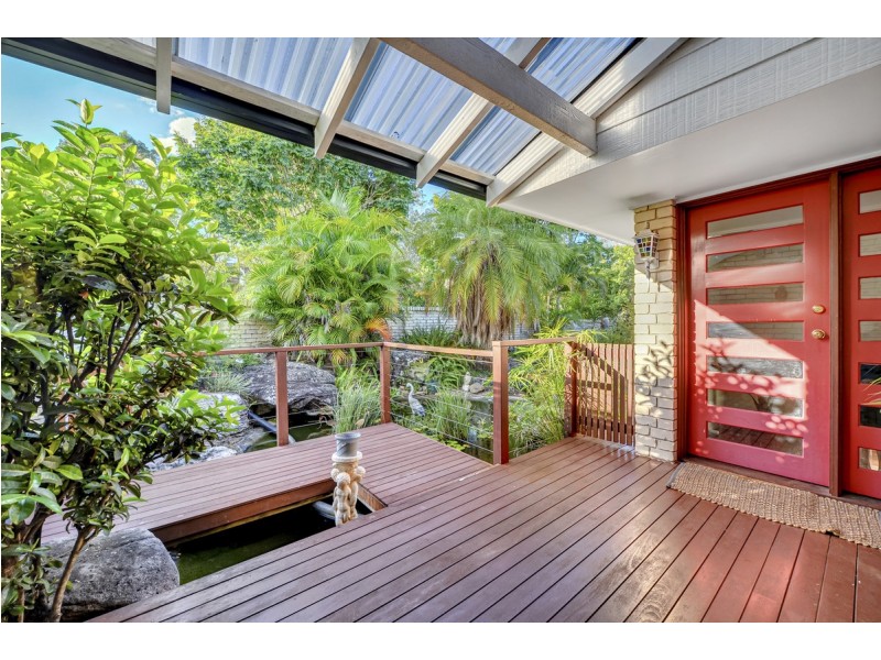 3 Timaru Close, Westlake QLD 4074