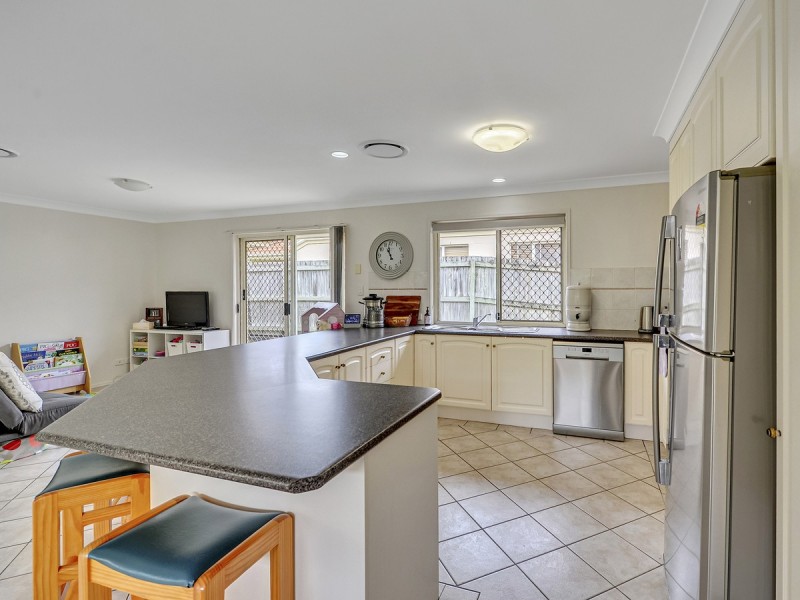 20 Derwent Place, Riverhills QLD 4074