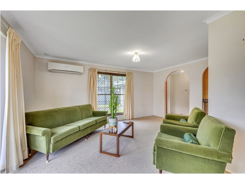 9 Eumong Street, Middle Park QLD 4074