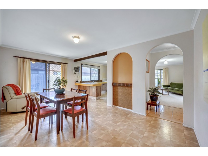 9 Eumong Street, Middle Park QLD 4074