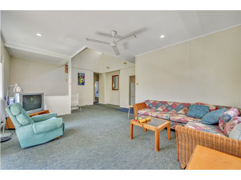 84 Boundary Road, Indooroopilly QLD 4068