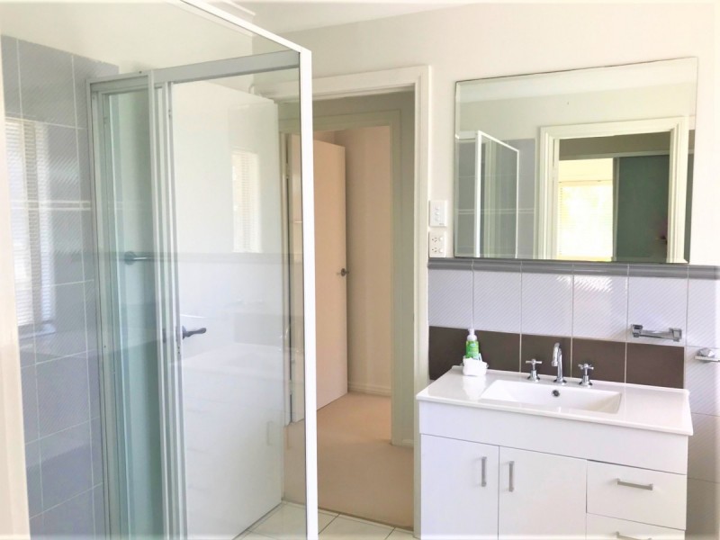 78 Oldfield Road, Sinnamon Park QLD 4073