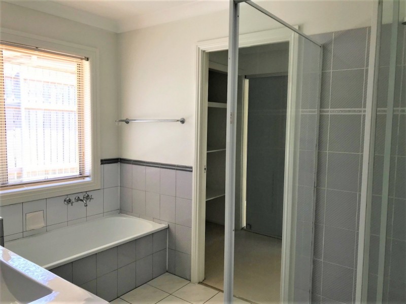 78 Oldfield Road, Sinnamon Park QLD 4073