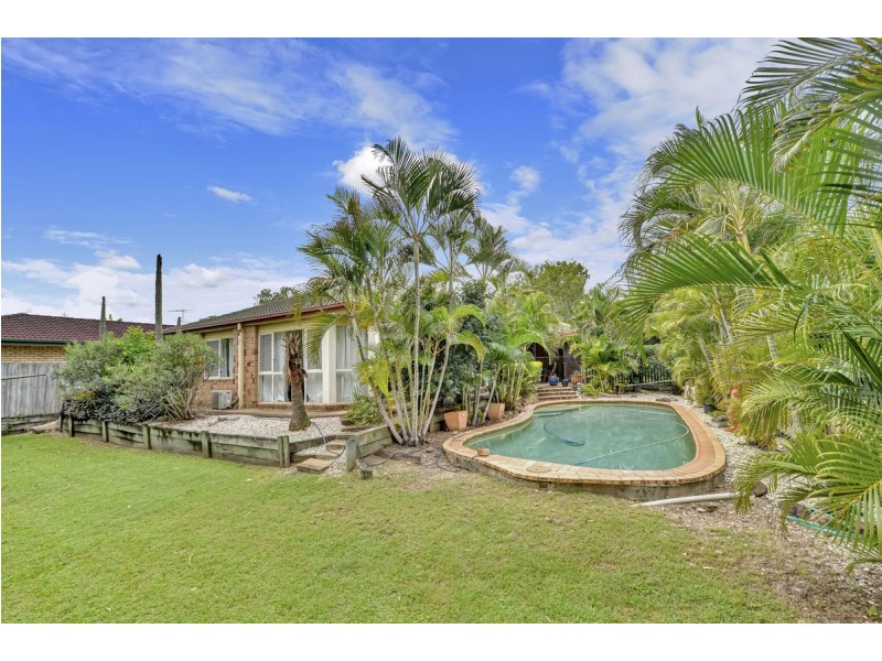 98 Avondale Road, Sinnamon Park QLD 4073