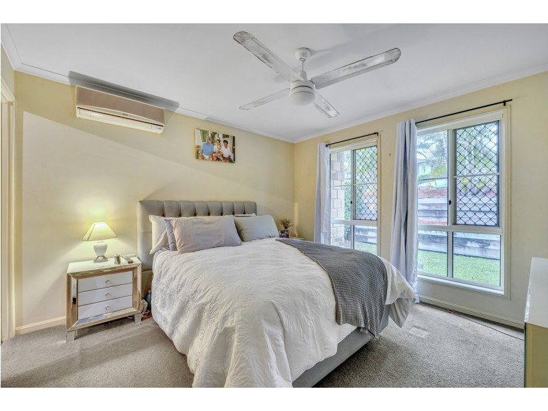 98 Avondale Road, Sinnamon Park QLD 4073