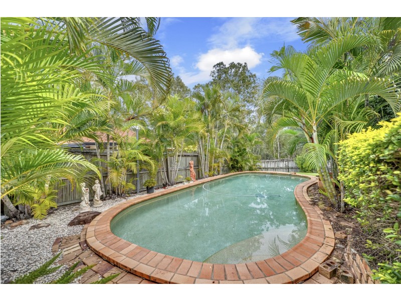 98 Avondale Road, Sinnamon Park QLD 4073