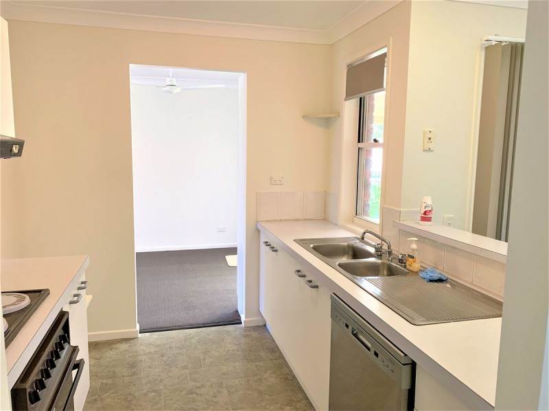 93 Dove Tree Crescent, Sinnamon Park QLD 4073
