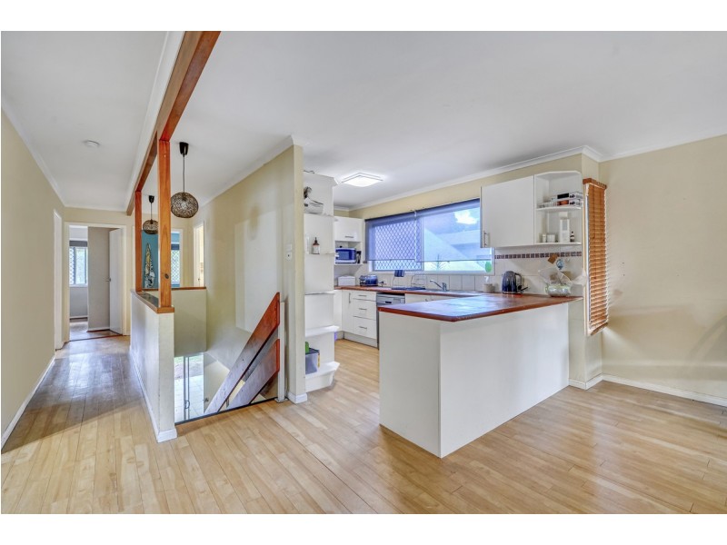 37 Argyle Street, Seventeen Mile Rocks QLD 4073