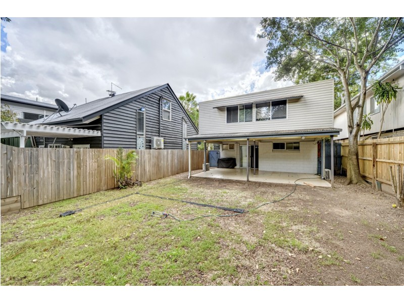 37 Argyle Street, Seventeen Mile Rocks QLD 4073