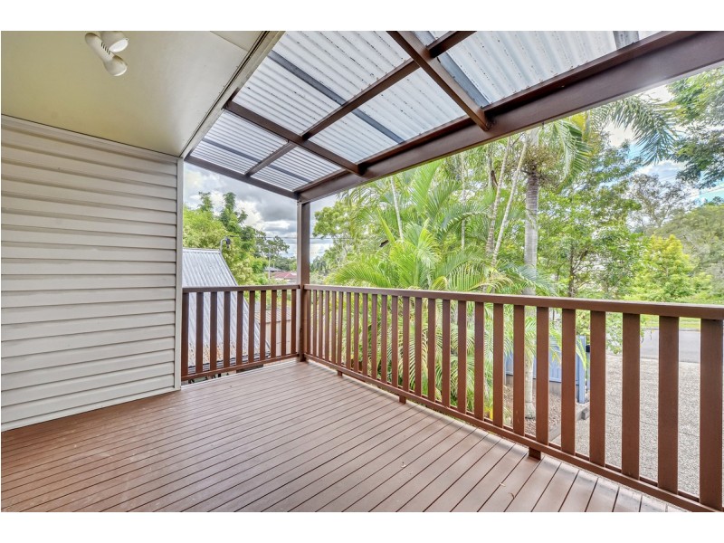 37 Argyle Street, Seventeen Mile Rocks QLD 4073