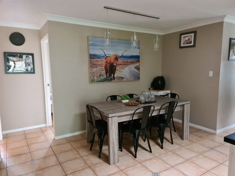 15 Lambrook Court, Camira QLD 4300