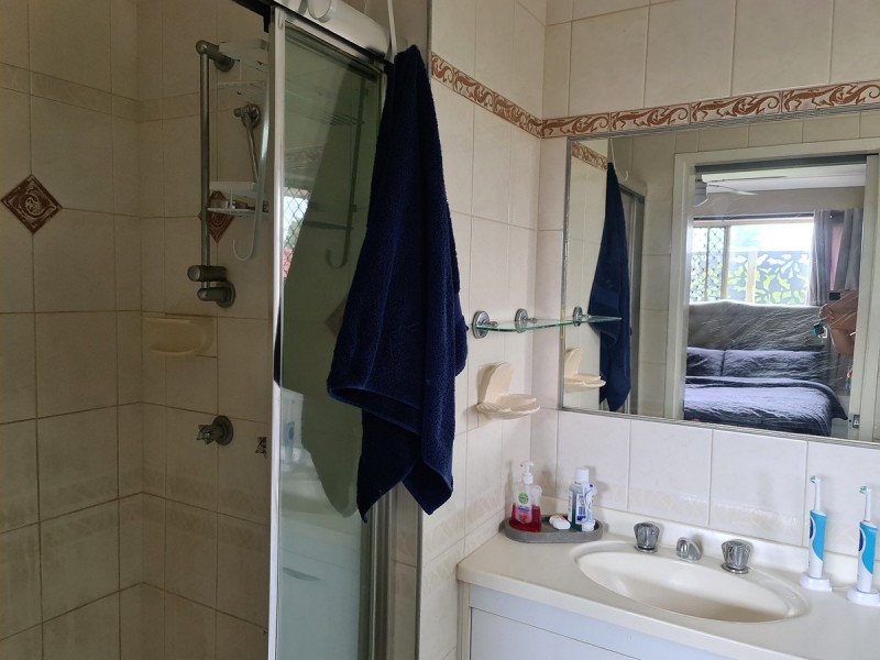 15 Lambrook Court, Camira QLD 4300