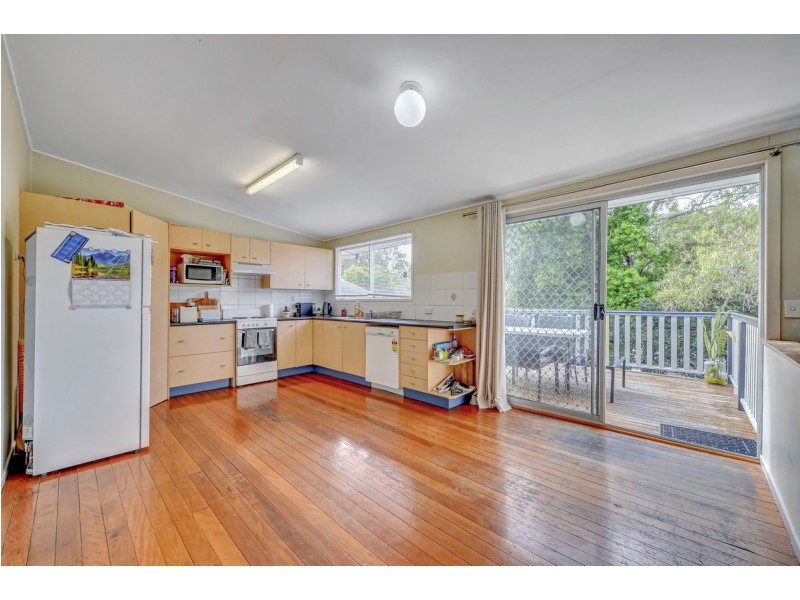 27 Kooringal Drive, Jindalee QLD 4074