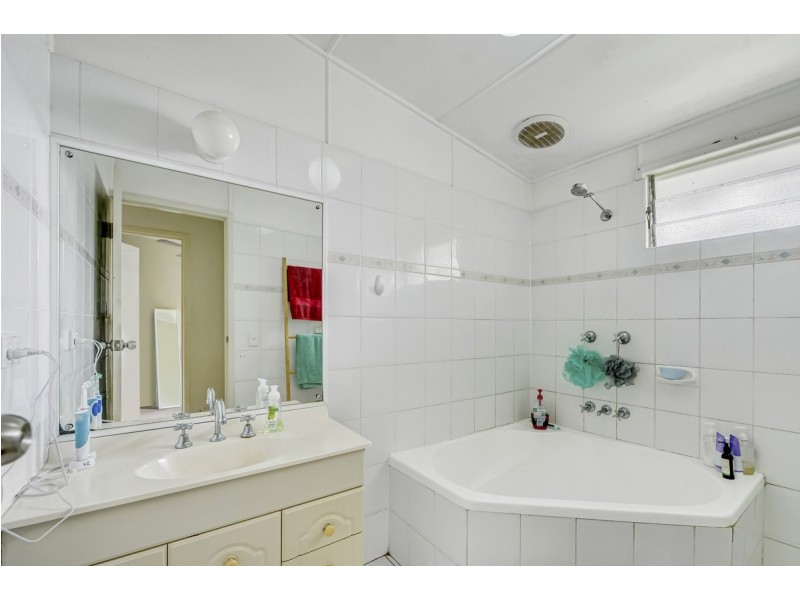 27 Kooringal Drive, Jindalee QLD 4074