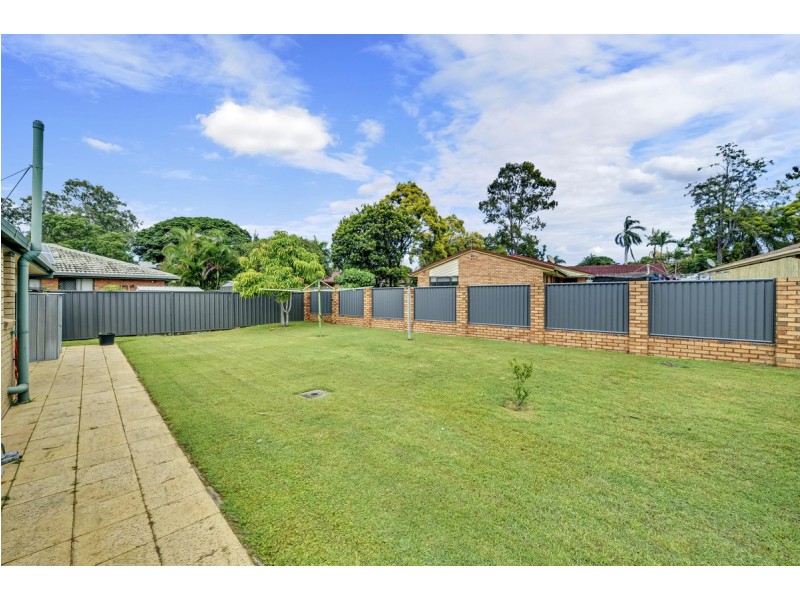 9 Eumong Street, Middle Park QLD 4074