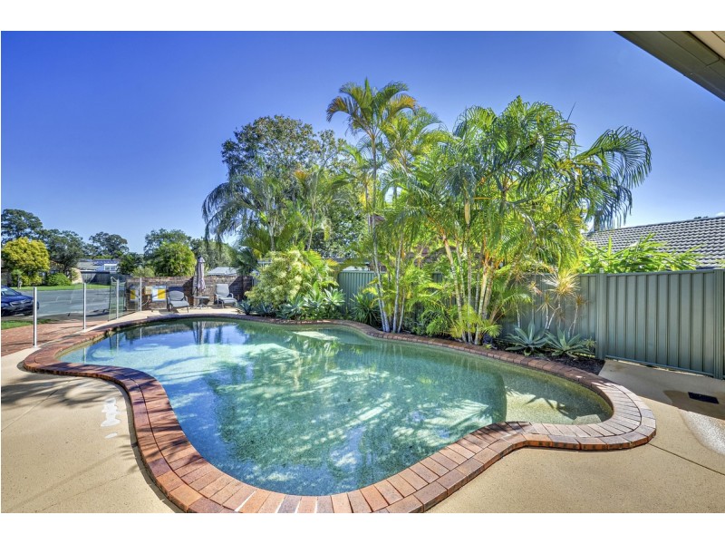 6 Boolka Close, Riverhills QLD 4074