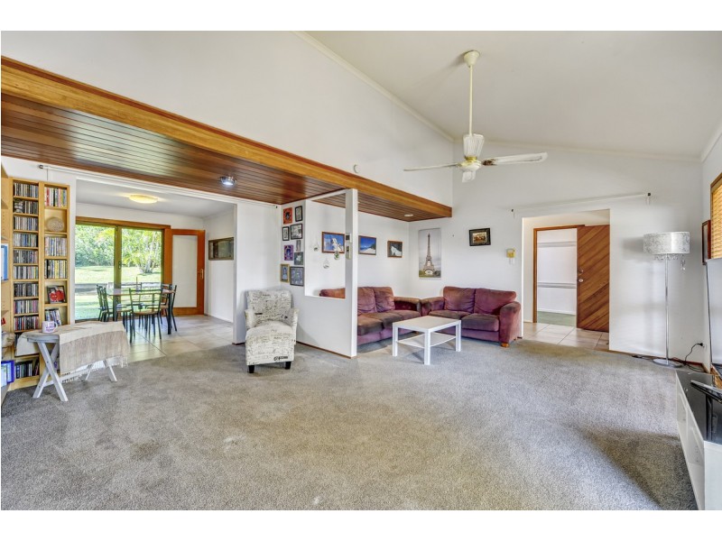 6 Boolka Close, Riverhills QLD 4074