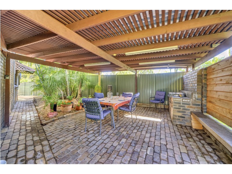 6 Boolka Close, Riverhills QLD 4074