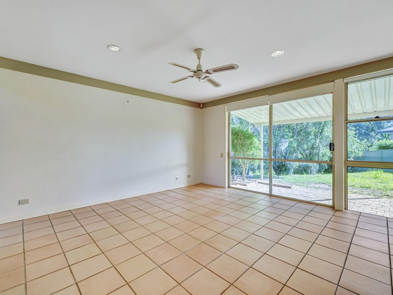 6 Bruan Close, Middle Park QLD 4074