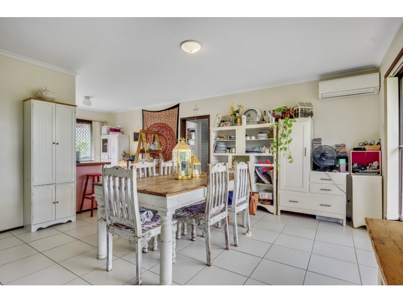 1 Tobin Street, Riverhills QLD 4074