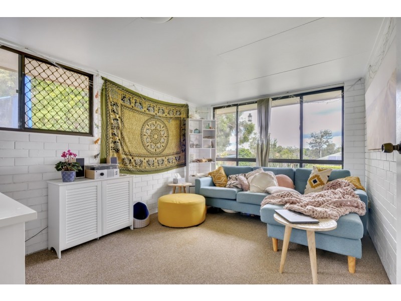 1 Tobin Street, Riverhills QLD 4074