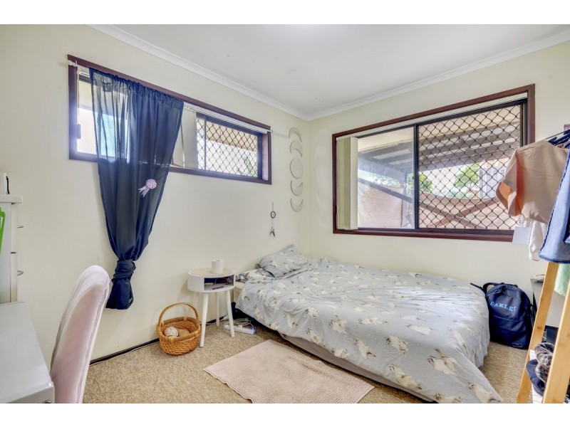 1 Tobin Street, Riverhills QLD 4074