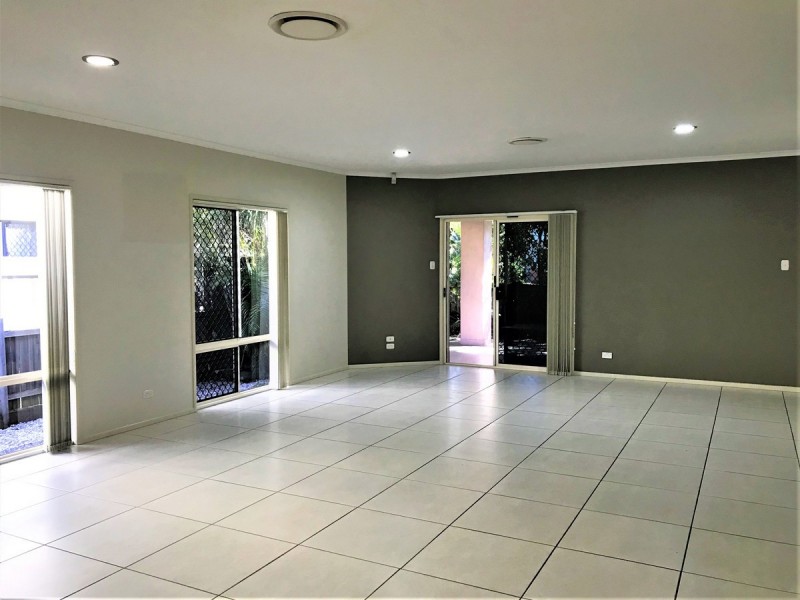 4 Abbotsford Place, Forest Lake QLD 4078