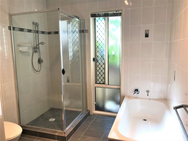 4 Abbotsford Place, Forest Lake QLD 4078