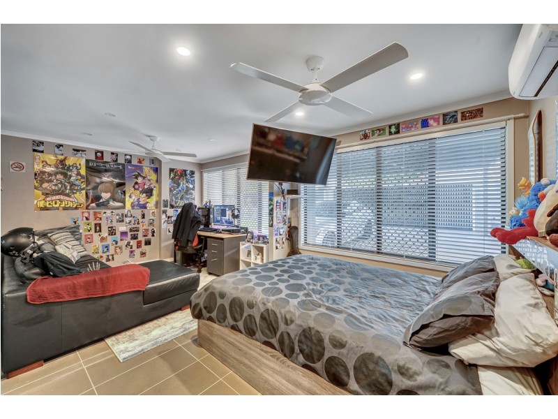 52 Tekapo Street, Westlake QLD 4074