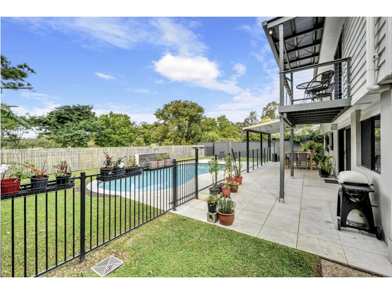 52 Tekapo Street, Westlake QLD 4074
