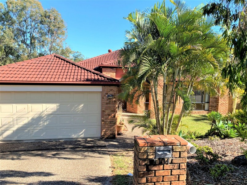 104 Avondale Road, Sinnamon Park QLD 4073