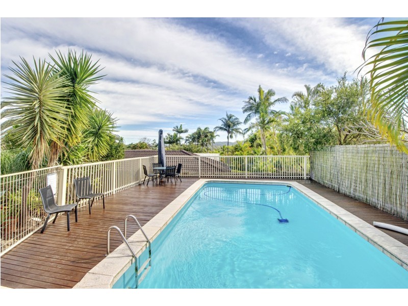 5 Blanc Close, Westlake QLD 4074