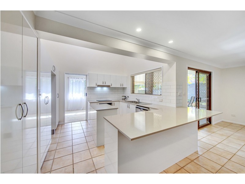 5 Blanc Close, Westlake QLD 4074