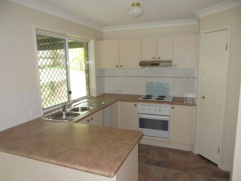 2 Stockwhip Place, Sumner QLD 4074