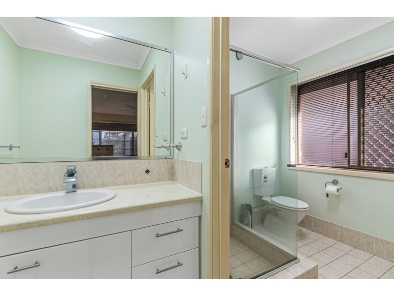 16 Cotter Crescent, Riverhills QLD 4074