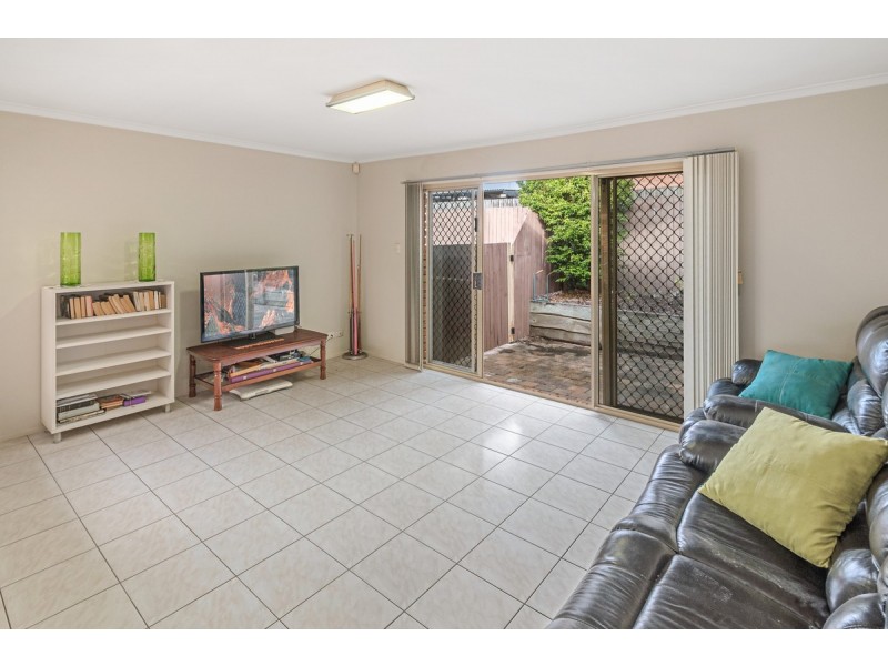 16 Cotter Crescent, Riverhills QLD 4074