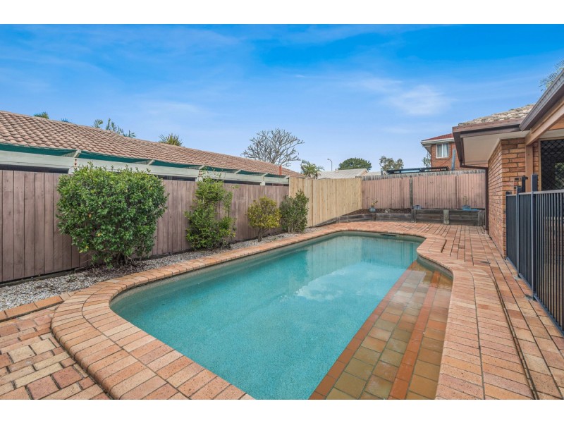 16 Cotter Crescent, Riverhills QLD 4074