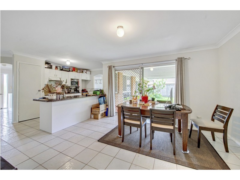 494 Westlake Drive, Riverhills QLD 4074