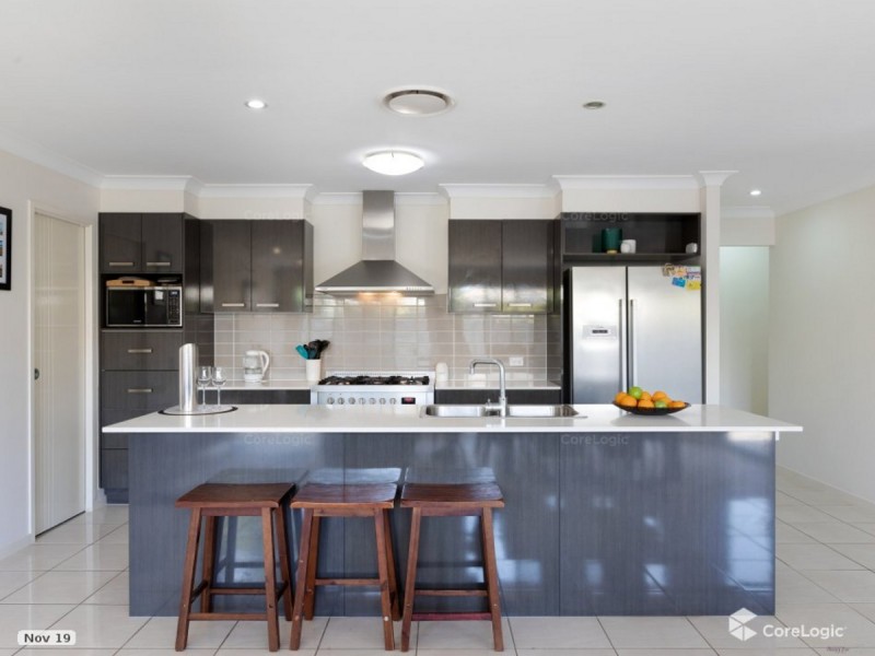 11 Acacia Street, Heathwood QLD 4110