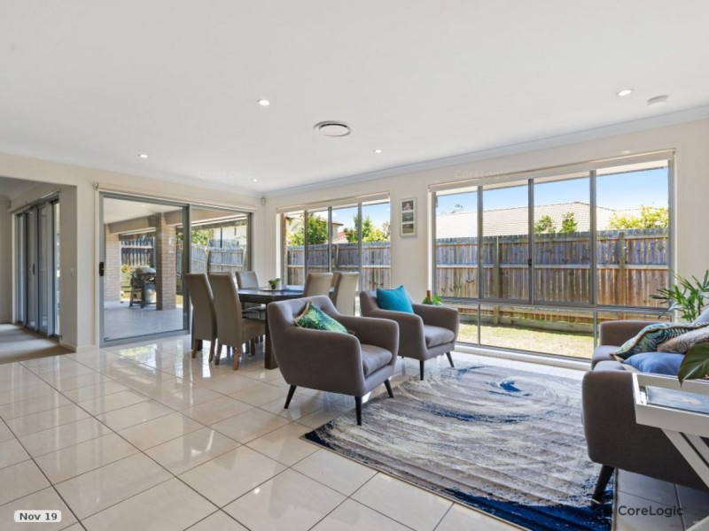 11 Acacia Street, Heathwood QLD 4110