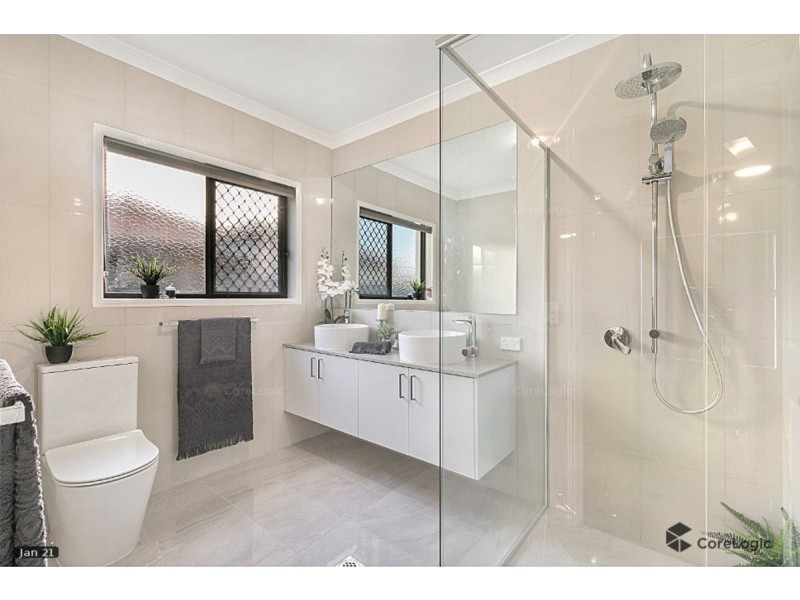 85 Thomas Macleod Avenue, Sinnamon Park QLD 4073
